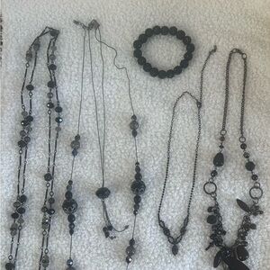 Elegant Black Jewelry Set